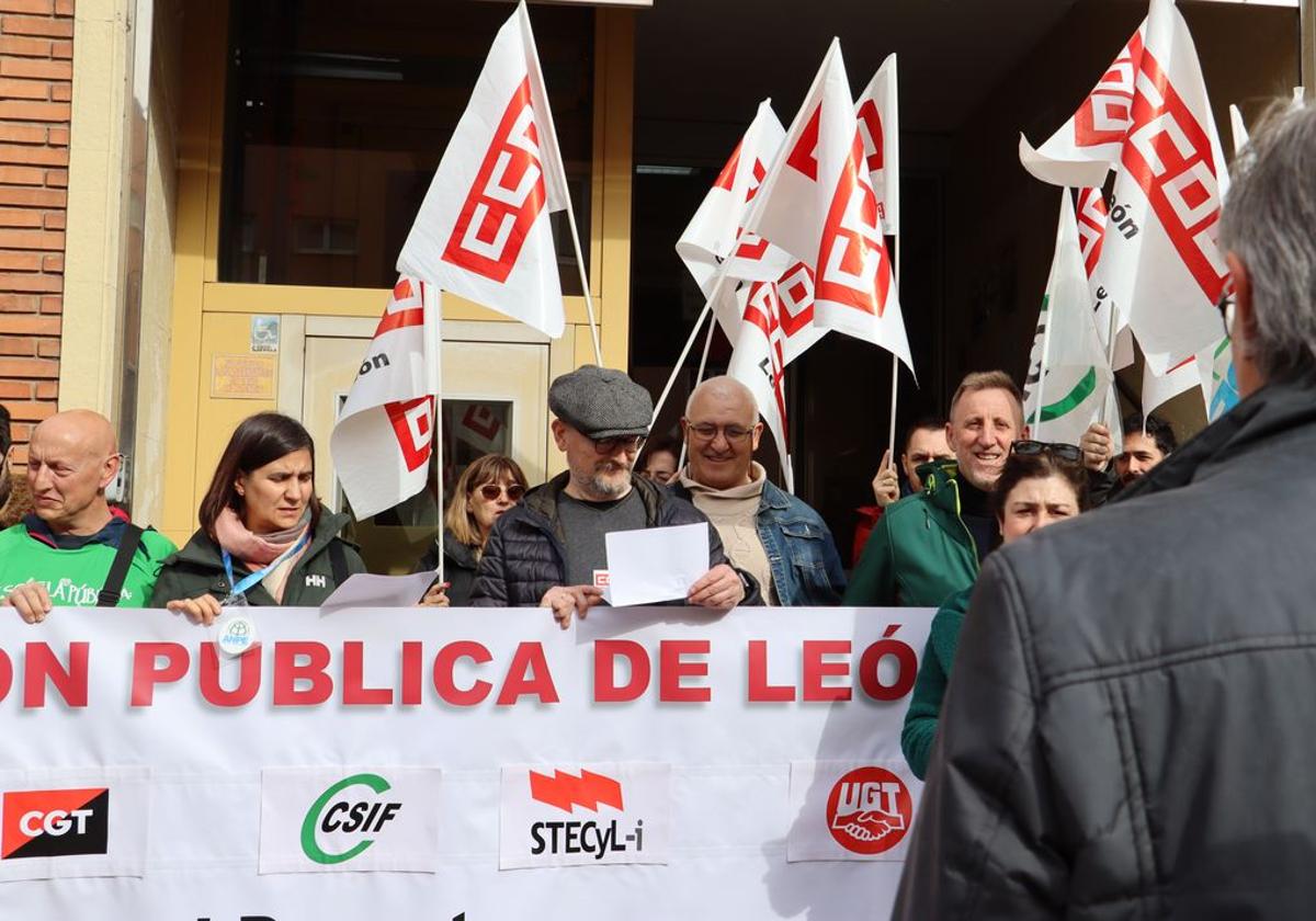 Concentración por la educación pública leonesa