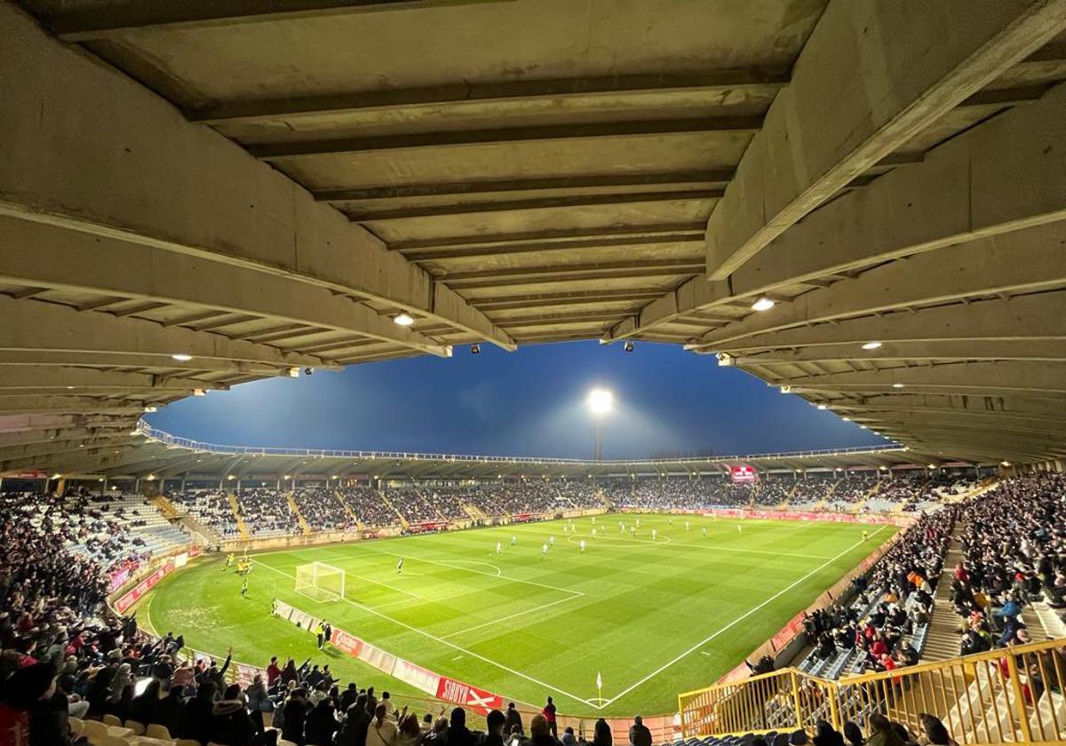 El Estadio Reino de León estará lleno para ver el derbi Cultural - Ponferradina.