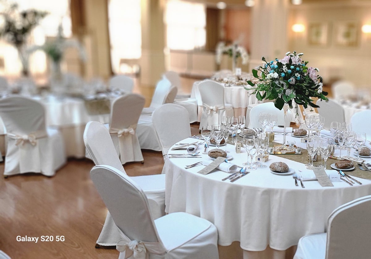 Salón de bodas del Hotel Infantas de León