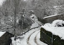 Nieve en la localidad berciana de La Cernada.