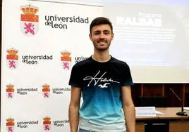 El graduado de la ULE, José María Vázquez García.