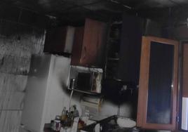 Incendio en la cocina de la vivienda.