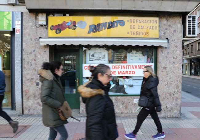 Imagen del exterior del Rapidito en la plaza de la Inmaculada.