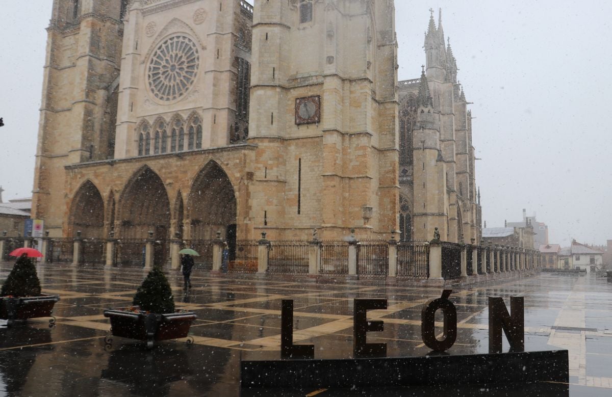 Nieve en la ciudad de León