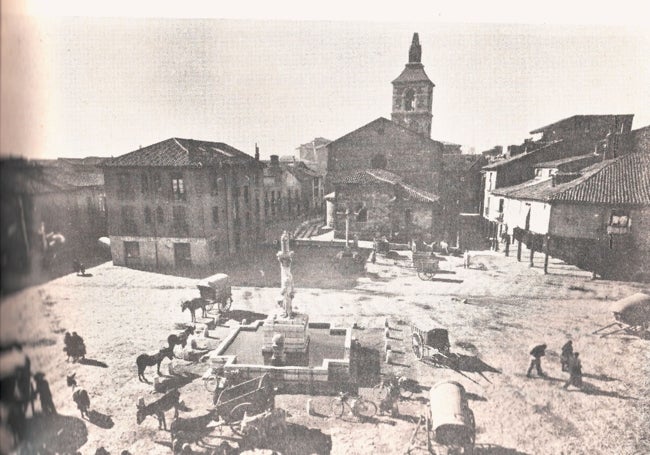 Plaza del Grano en el siglo XX. El Entierro de Genarín.