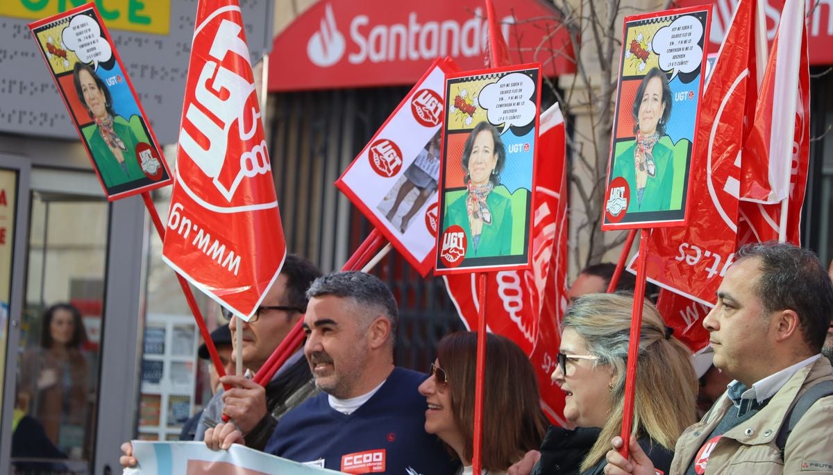 El sector de la banca de León reivindica subidas salariales