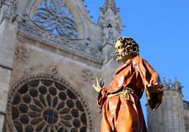 El Cristo del Gran Poder a su paso por la Catedral