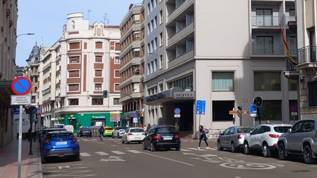 Imagen antes - León se levanta contra los franceses: la avenida Independencia y Arco de Ánimas