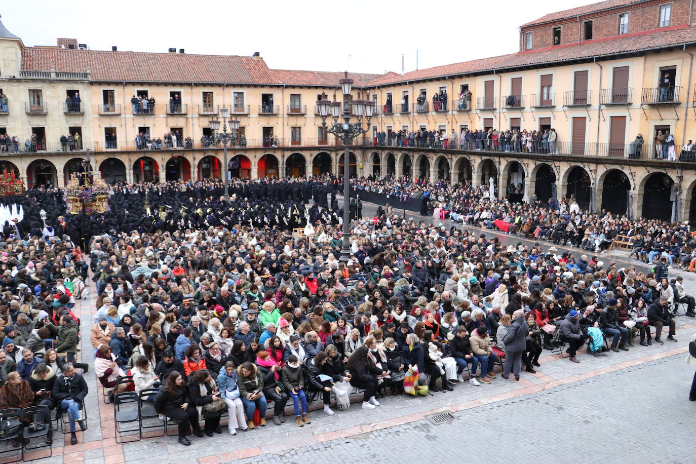 ¿Estuviste en la Plaza Mayor de León? Búscate