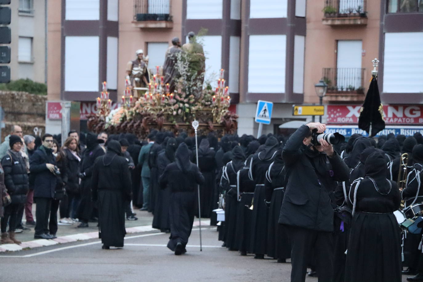 Momentos a las puertas de Santa Nonia