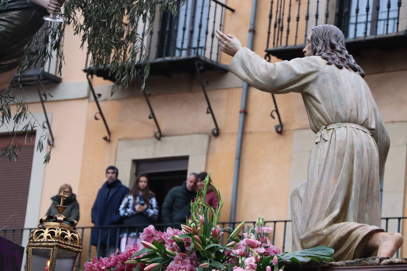 Las mejores imágenes del Encuentro en la Procesión de los Pasos