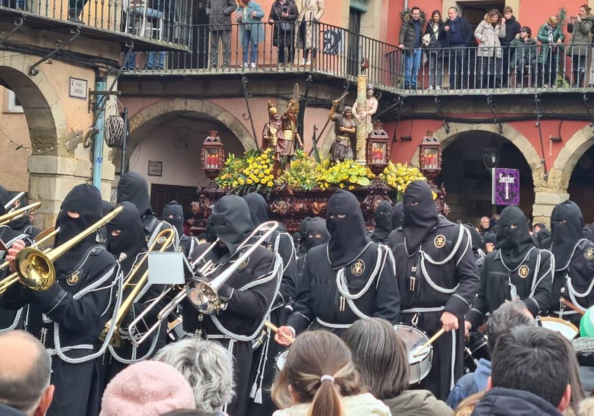 Las mejores imágenes del Encuentro en la Procesión de los Pasos