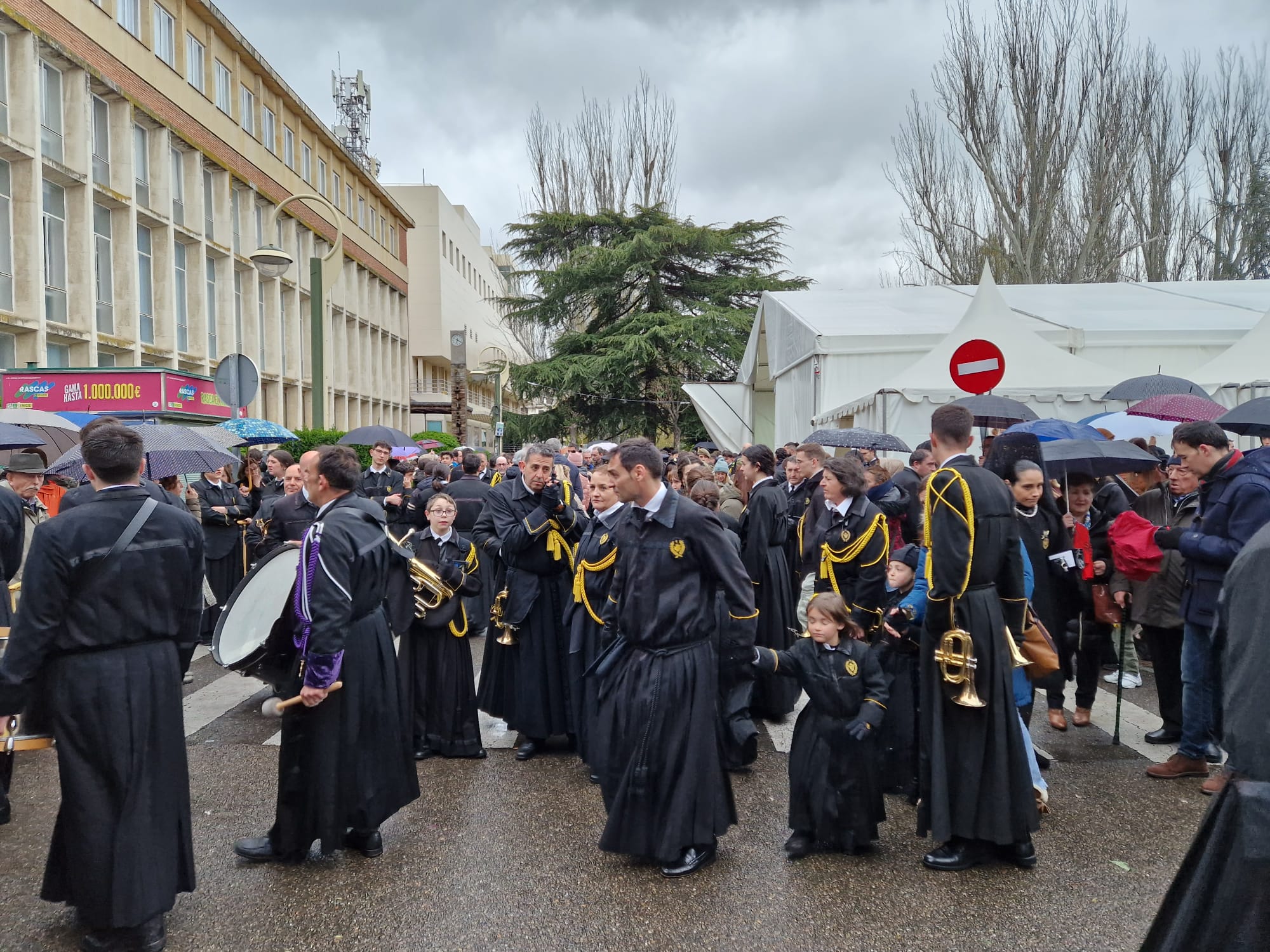 Solemne y Oficial Procesión del Santo Entierro