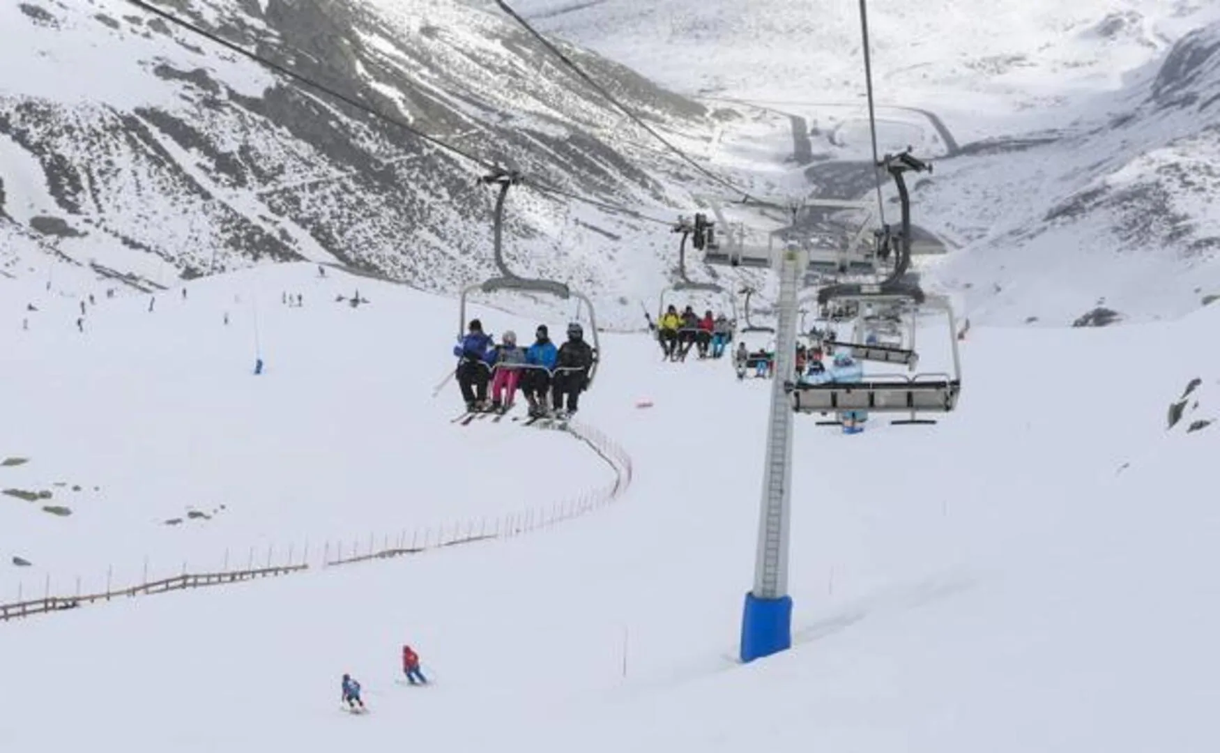 Las estaciones invernales leonesas reciben 16.000 esquiadores en Semana Santa
