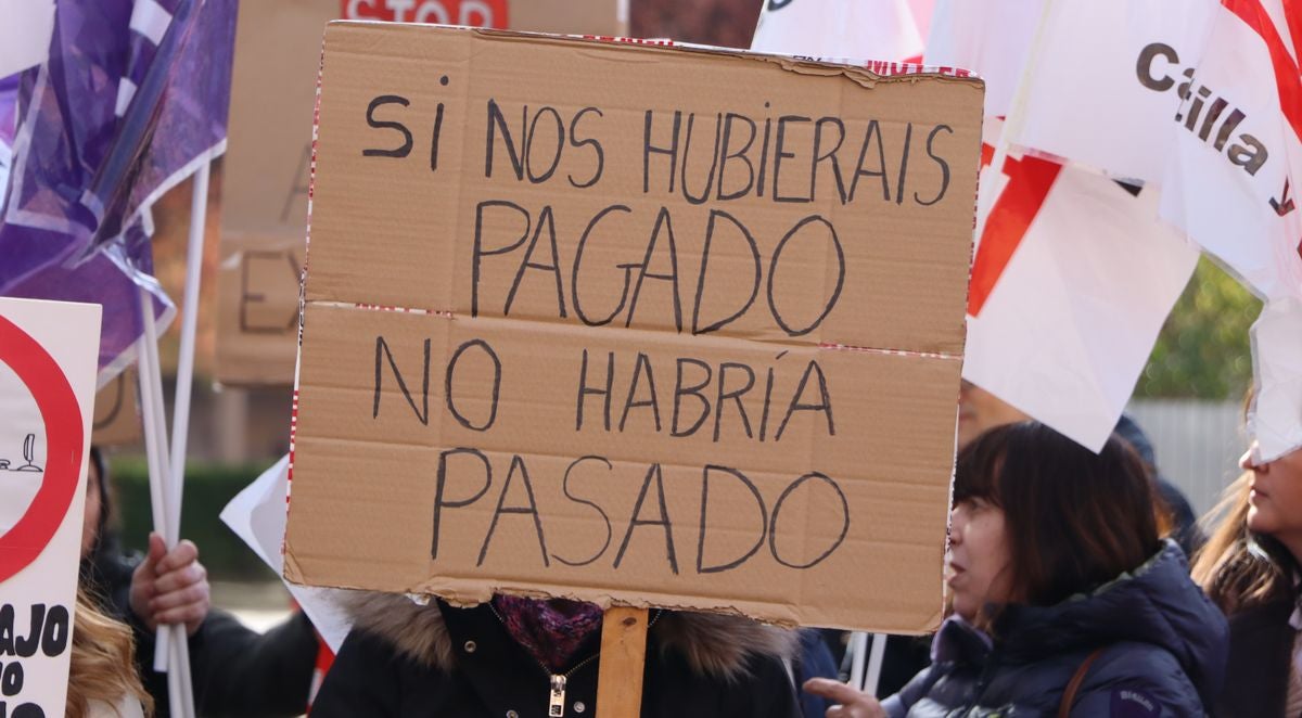 La plantilla del Centro Estrada realiza una marcha en León