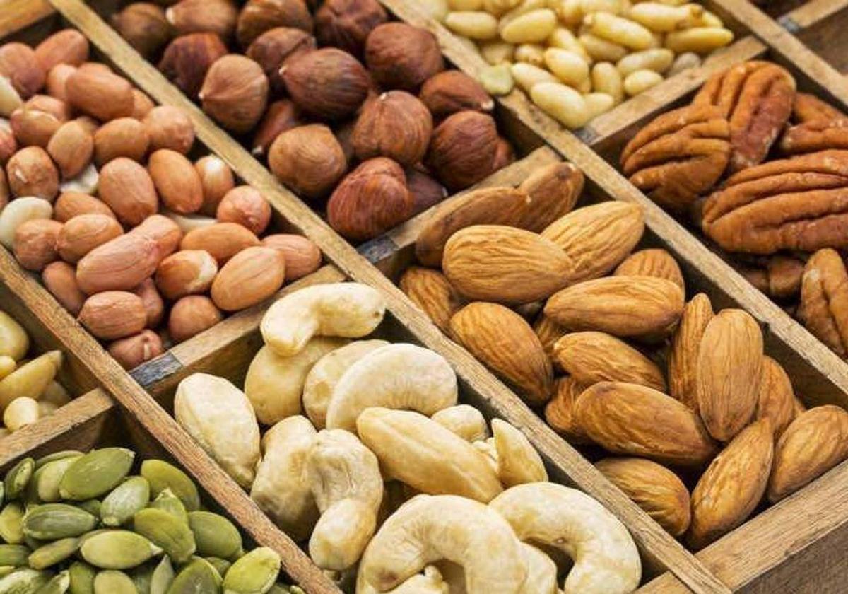 Consumo alerta a alérgicos sobre presencia de proteínas de la leche en un aperitivo de frutos secos