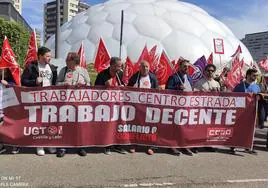 Concentración de trabajadores del Centro Estrada en Valladolid.