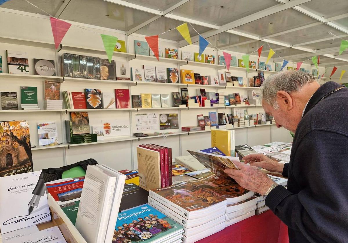 Imagen de archivo de la Feria del Libro en León.