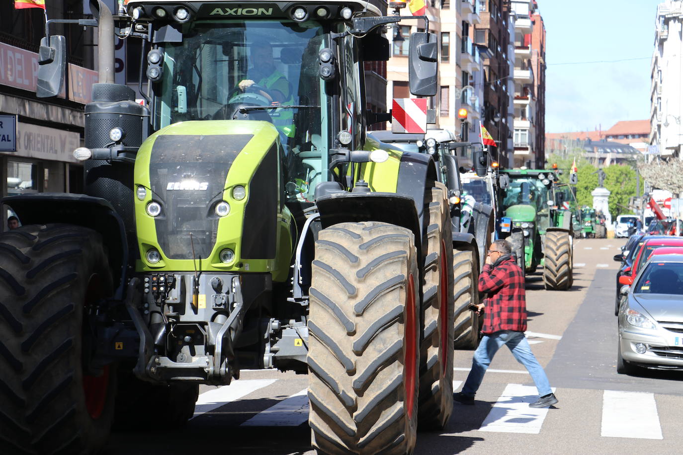 Tractorada por las calles de León