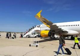 Vuelos aterrizando en el aeropuerto de Villanubla.