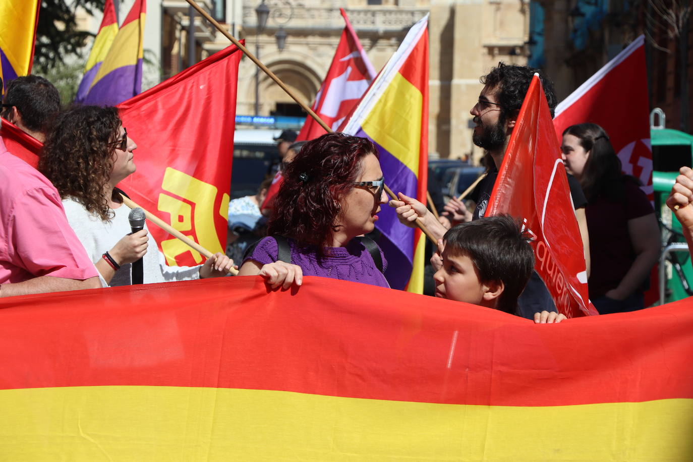 magen de la manifestación a favor de la república en León.