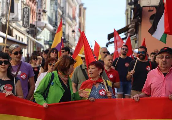 Imagen de la manifestación por la república en León.