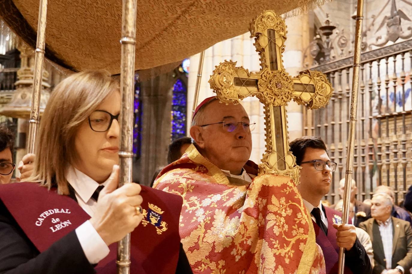 La Catedral de León recibe el &#039;Lignum crucis&#039;