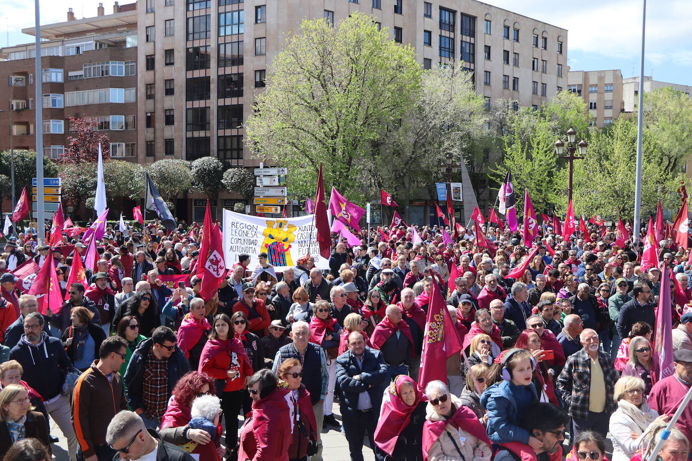 Manifestación por la autonomía leonesa en el Día de Castilla y León