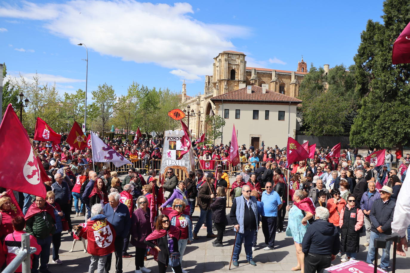 Manifestación por la autonomía leonesa en el Día de Castilla y León