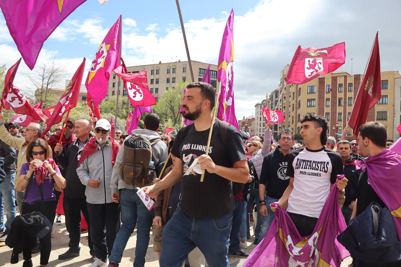 Altercados durante la fiesta del 23 de abril en León