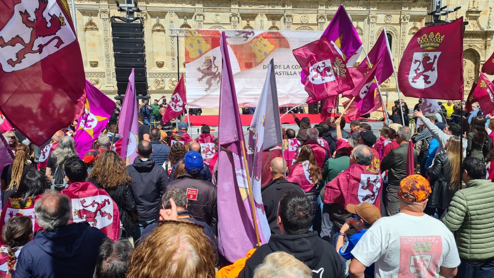 Altercados durante la fiesta del 23 de abril en León