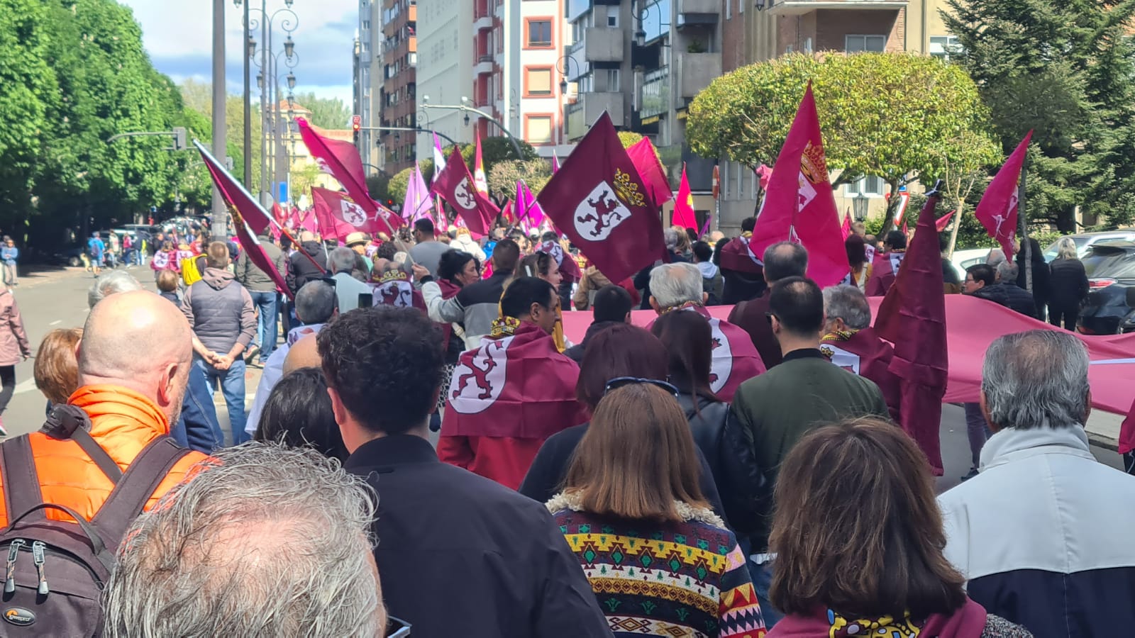 Manifestación por la autonomía leonesa en el Día de Castilla y León