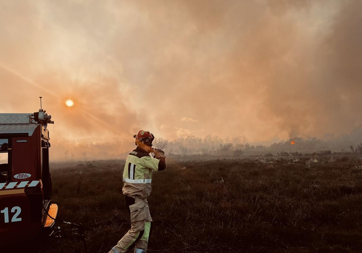 Imagen de la extinción del fuego.