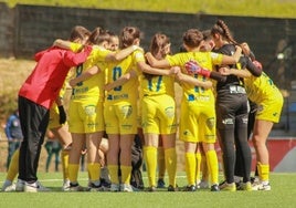 Las jugadoras del Olímpico, en su partido ante el Sardoma.