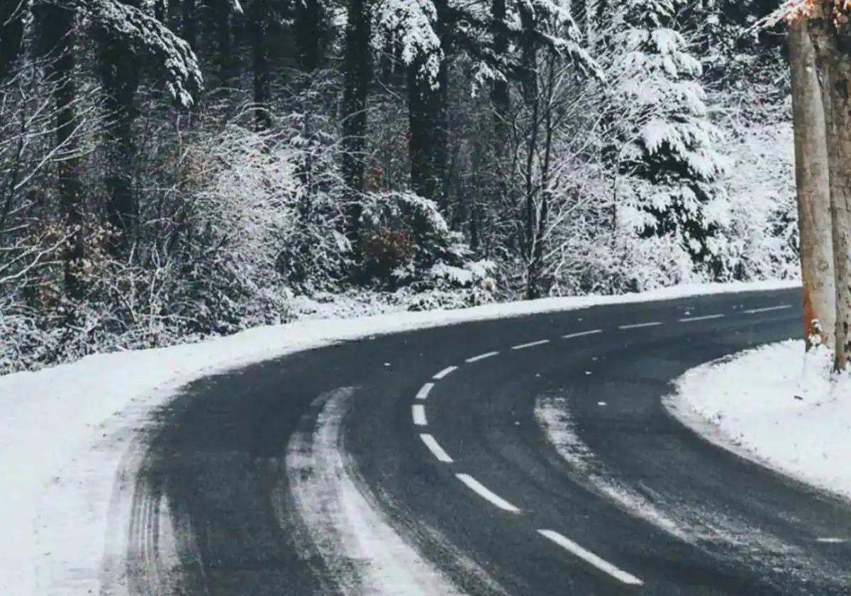 La nieve amenaza con regresar a León.