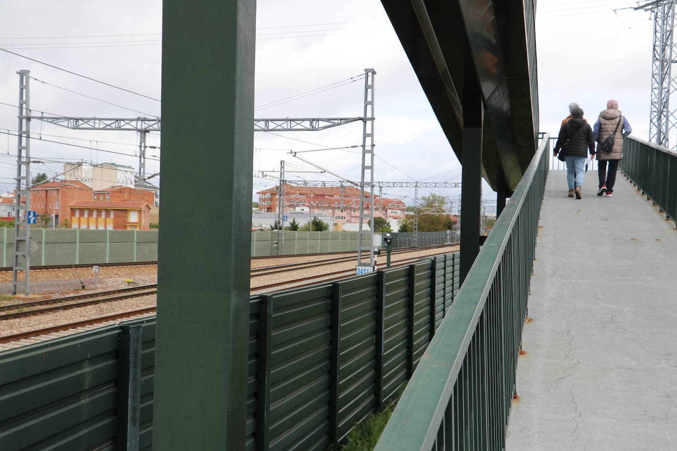 Vías del tren en Trobajo del Cerecedo.