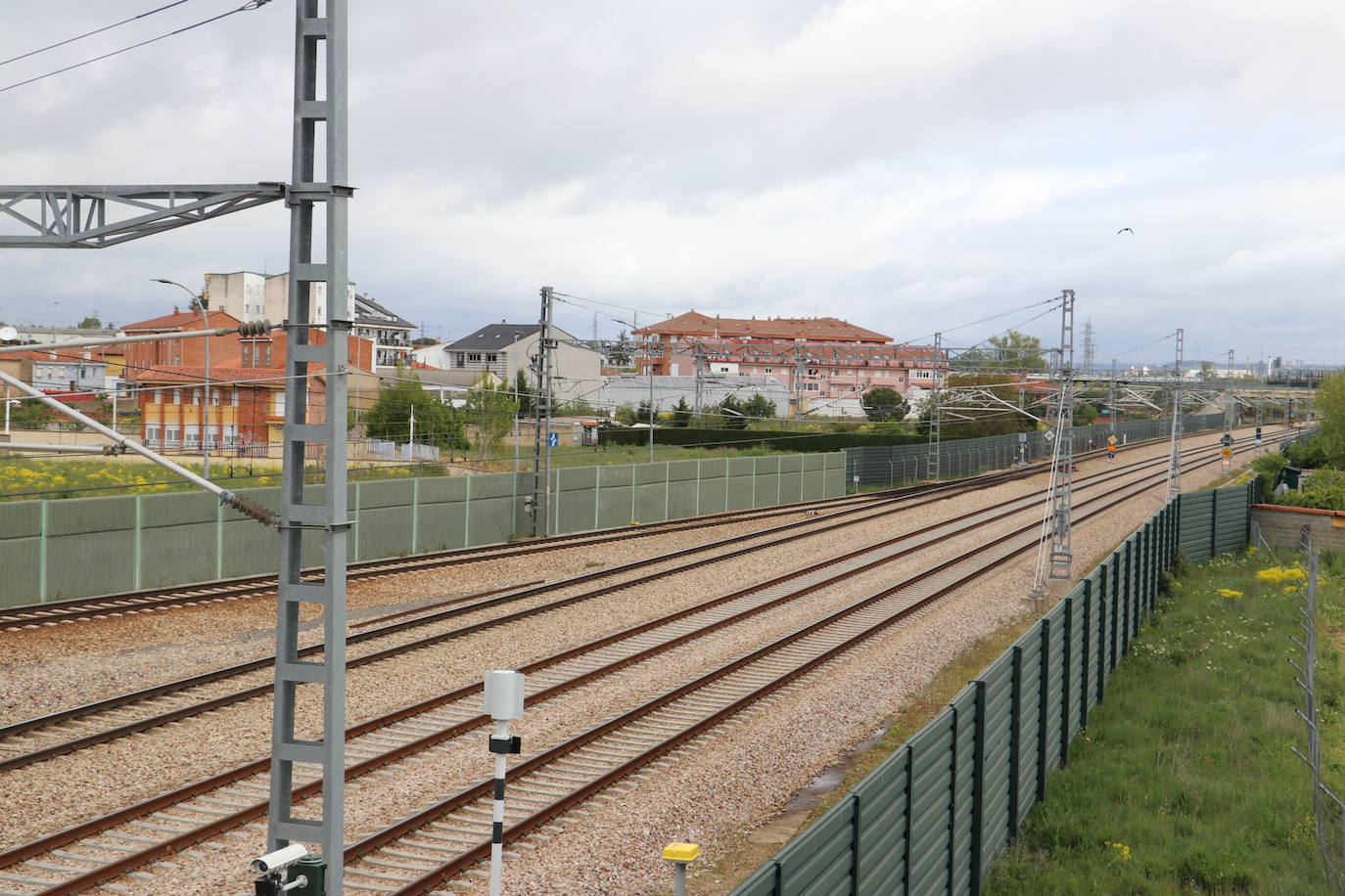 Vías del tren en Trobajo del Cerecedo.