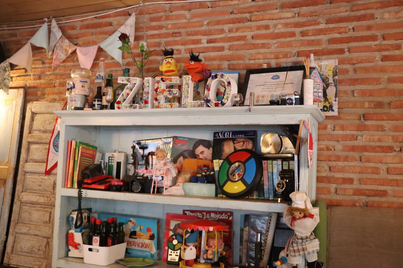 Zielo Coffe and Snack Bar.