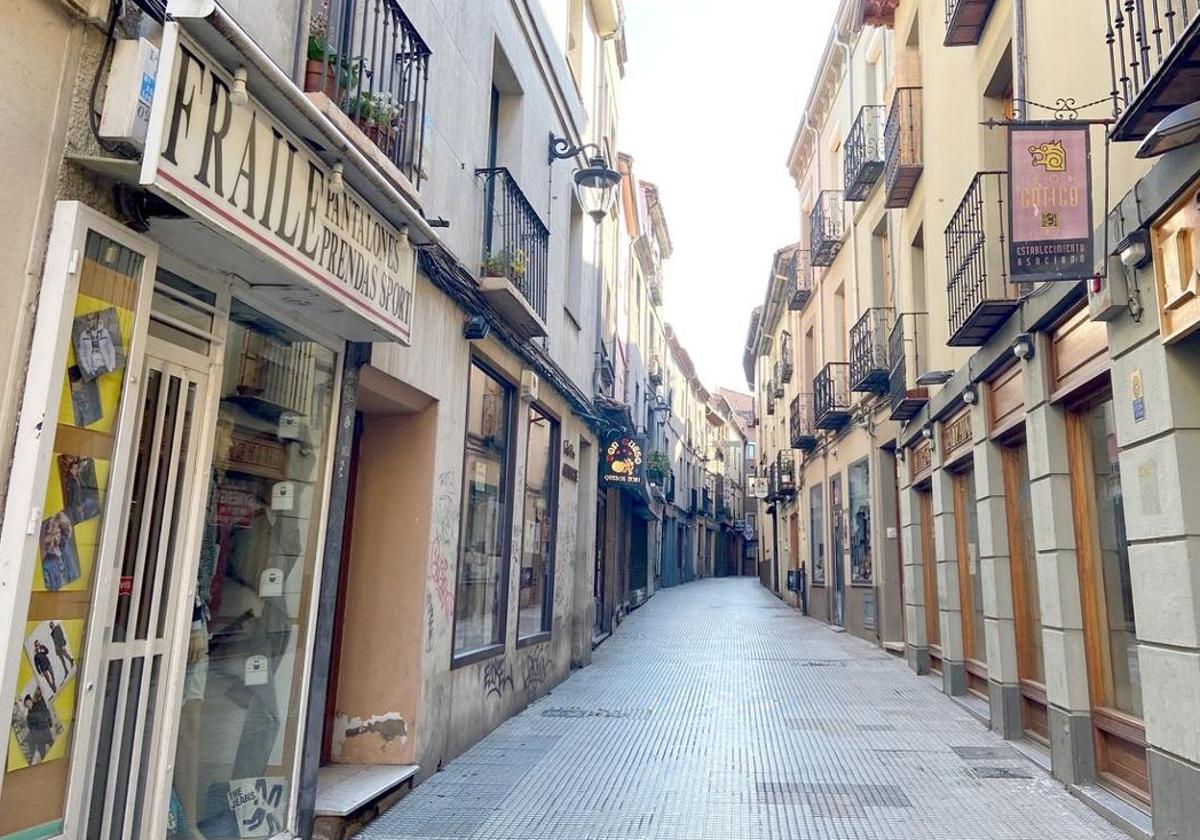 Una de las calles del casco histórico de la ciudad.