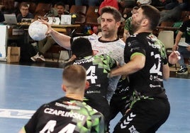 Juan Castro, en el partido ante Torrelavega.