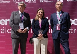 Reunión en un foro de los representantes de las patronales de Galicia, Asturias y León.