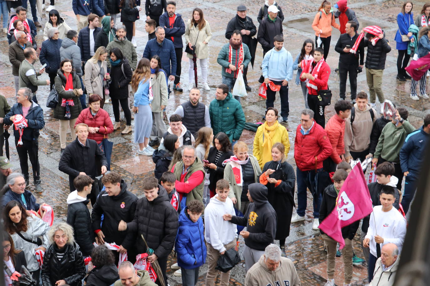 La afición recibe a la Cultural de baloncesto
