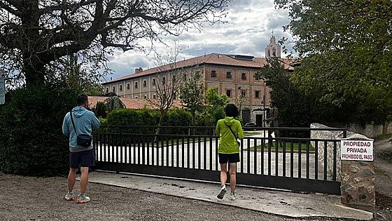 Las clarisas de Burgos se enrocan en su convento e impiden la entrada a los fieles