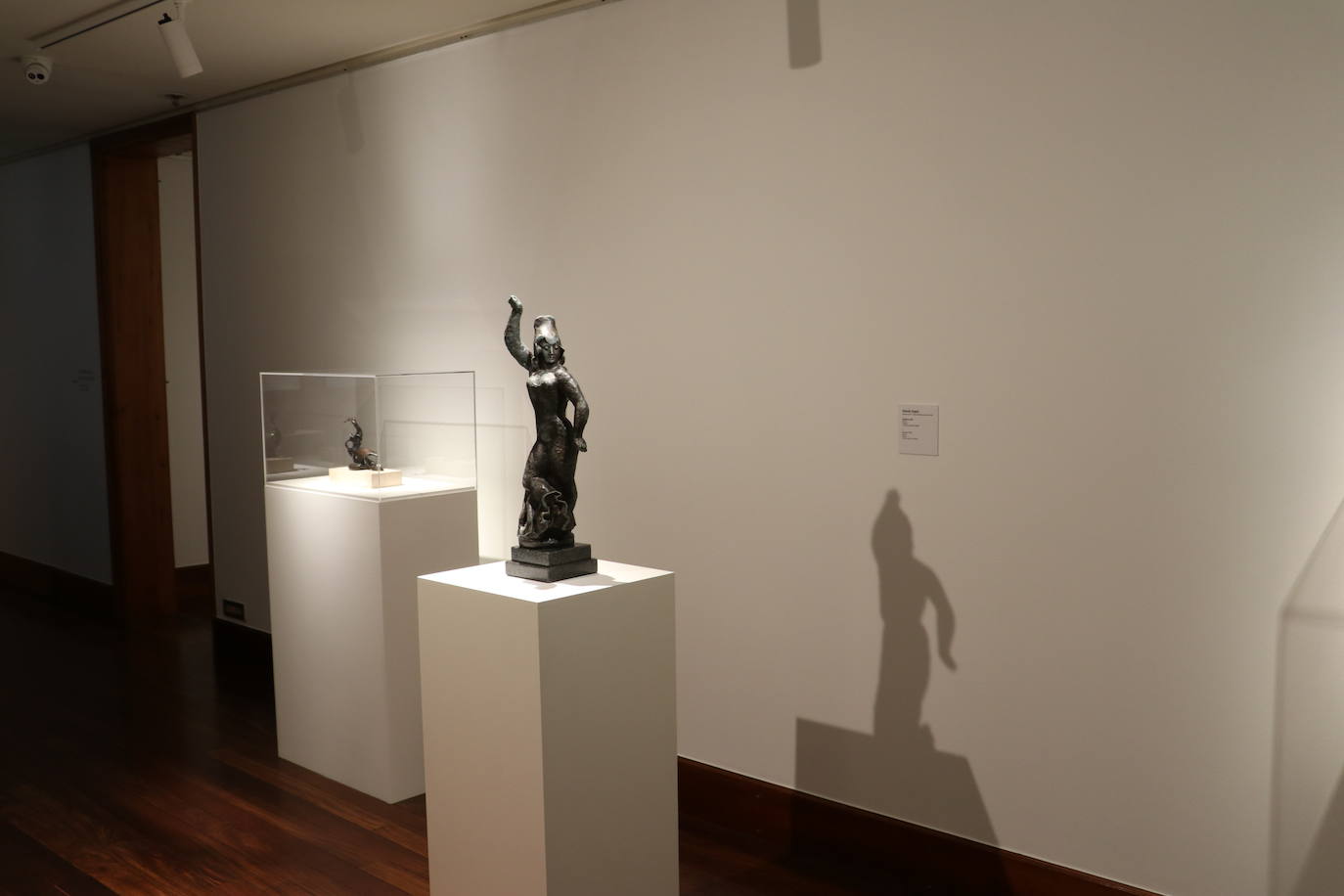 &#039;La Revolución de la Escultura&#039; nueva exposición en Casa Botines