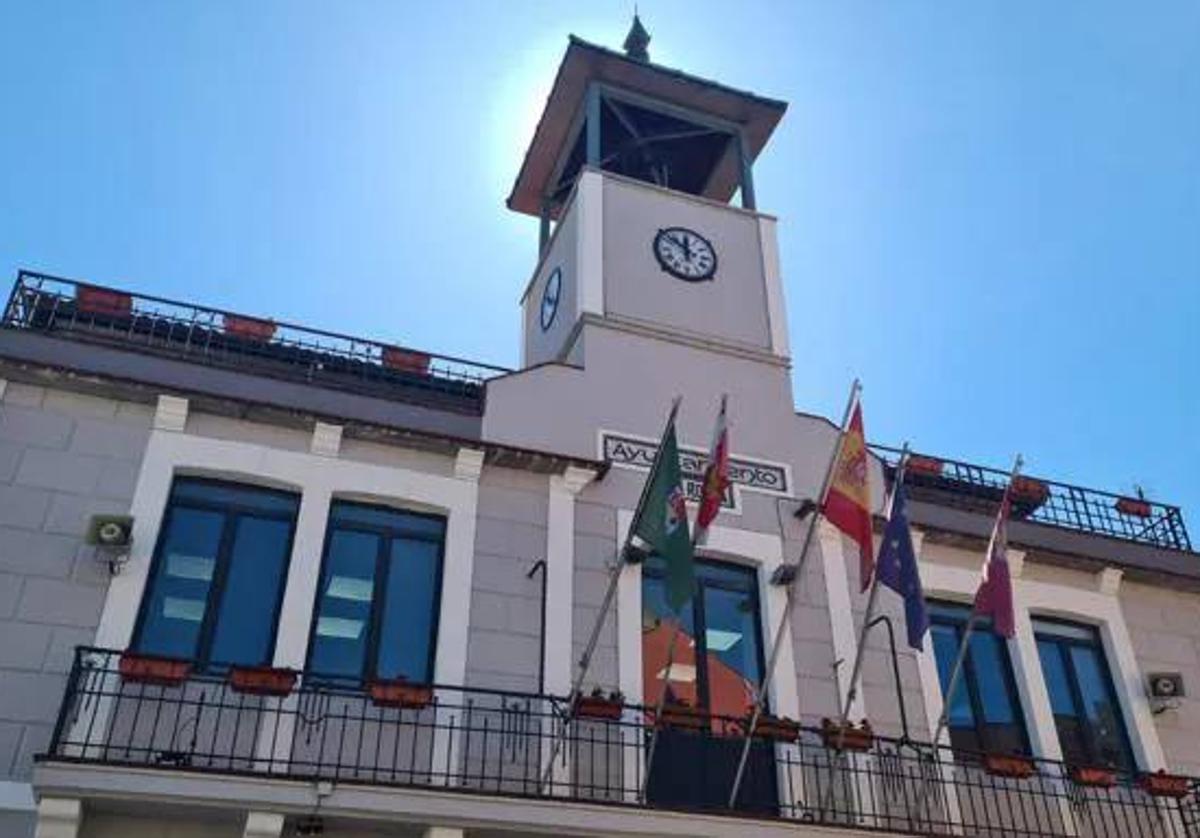 Fachada del Ayuntamiento de La Robla.