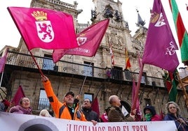 La Plataforma Corredor Oeste denuncia que las inversiones en Galicia convierten a León en «un muro contra la Ruta de la Plata»