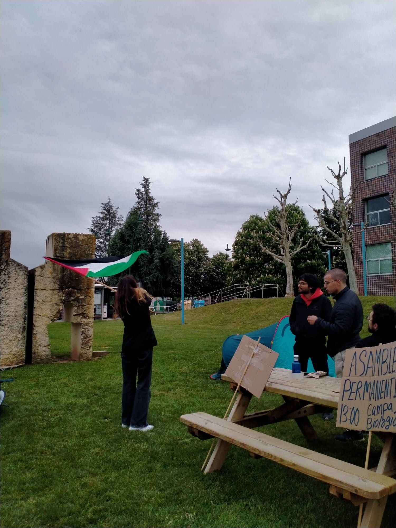 Acampada en el campus universitario por Palestina