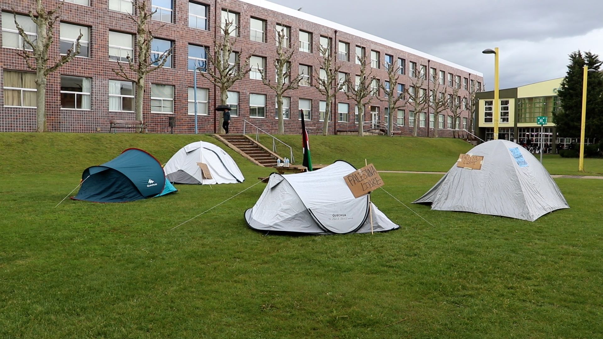 Acampada en el campus universitario por Palestina