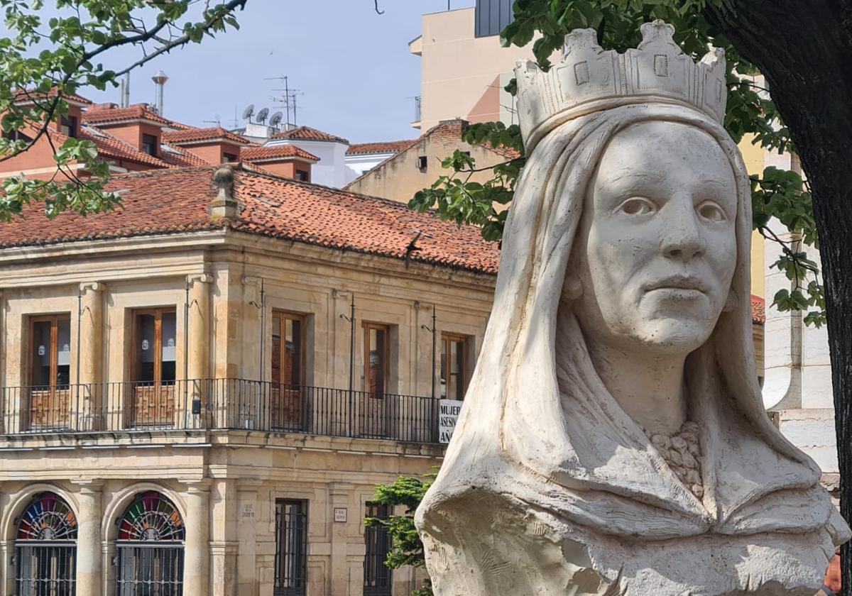 ¿Una estatua de Trajano, Alfonso VII o el soldado desconocido?