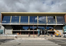 Fachada exterior del Palacio de los Deportes.